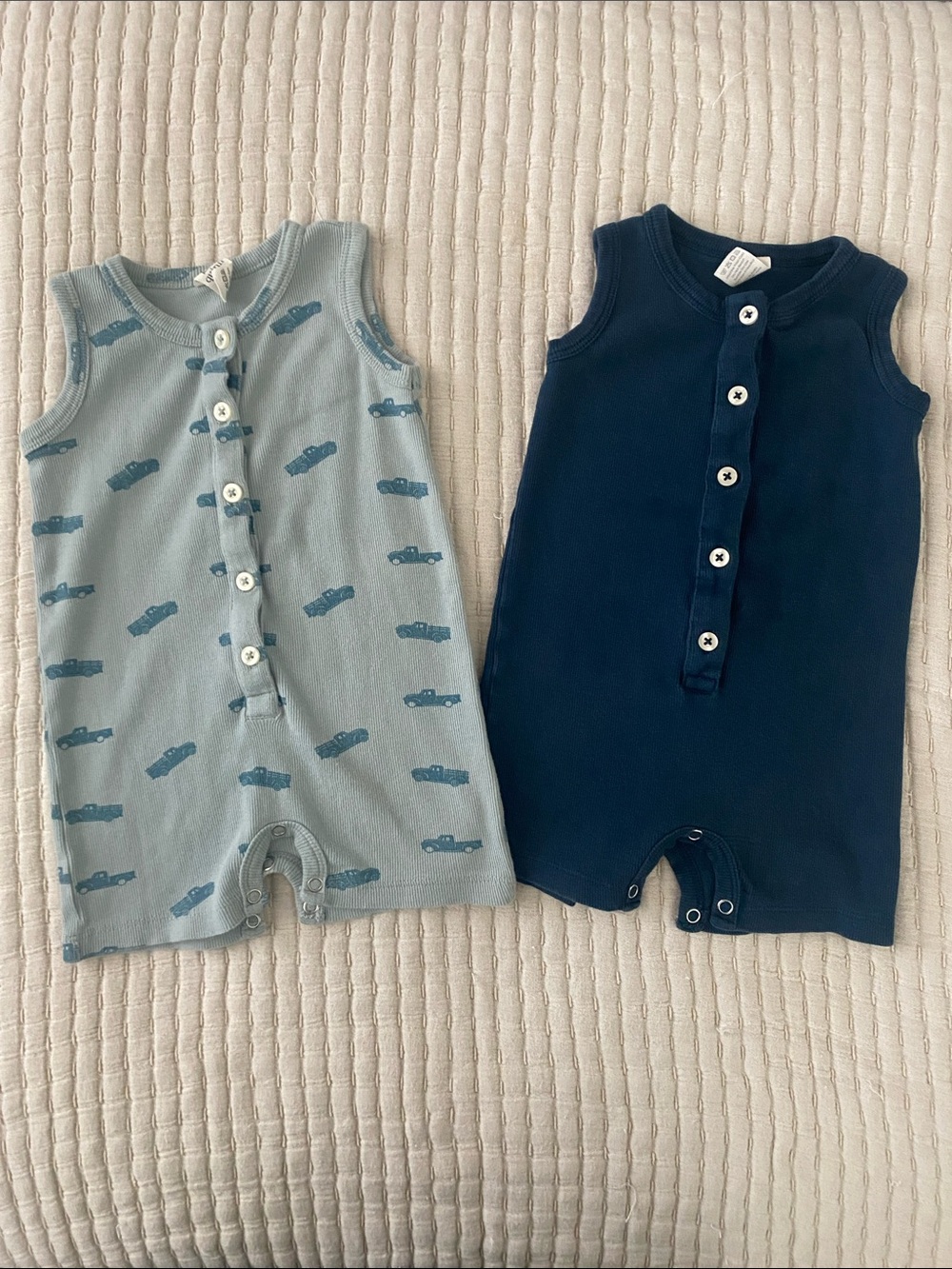kate quinn Light Blue Baby Henley Romper with Car Print